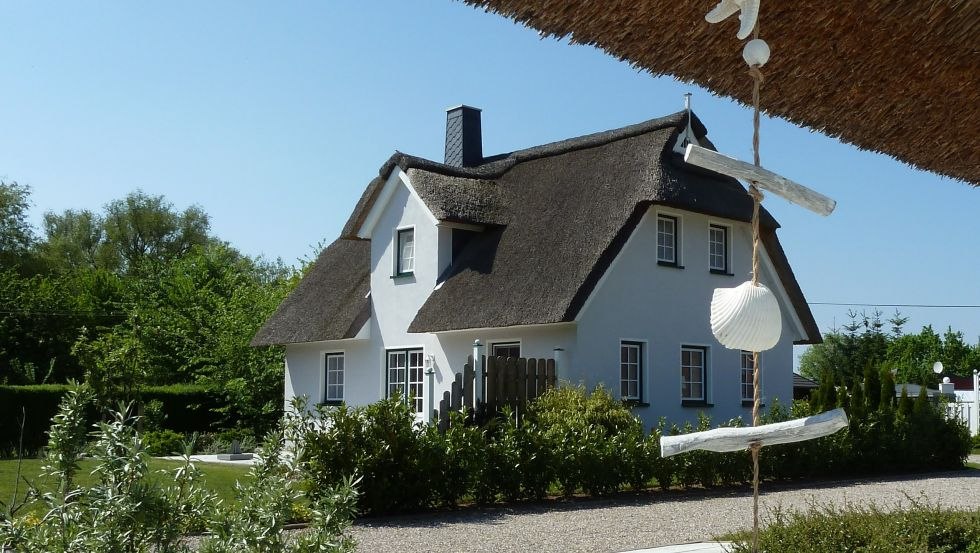 Außenansicht Ferienhaus Silbermöwe // © Ferienhäuser Salzhaff-Romantik Außenansicht Ferienhaus Silbermöwe // © Ferienhäuser Salzhaff-Romantik