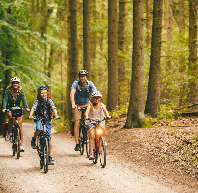 Mit dem Fahrrad auf Familienausflug // &copy; MV-T/Roth