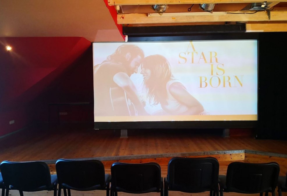 klein und fein - der Blick auf die Leinwand, © T. Blumrich