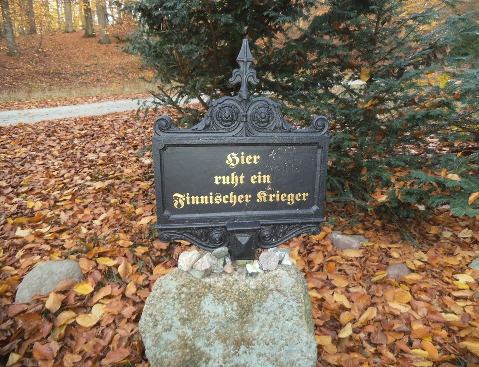 Grabmahl des Finnischen Kriegers in der Granitz, © Tourismuszentrale Rügen