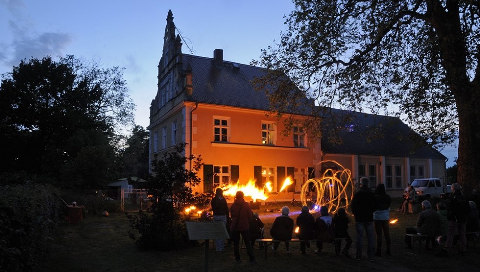 Zur MittsommerRemise im Gutshaus Behrenshagen // © Britta Siebenbürgen Zur MittsommerRemise im Gutshaus Behrenshagen // © Britta Siebenbürgen