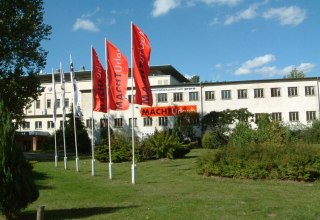 Het Prora Documentatiecentrum op R&uuml;gen - een plek die de geschiedenis van de "Kolos van Prora" en het gebruik ervan levendig presenteert. // &copy; Perke K&uuml;hnel, Dokumentationszentrum Prora