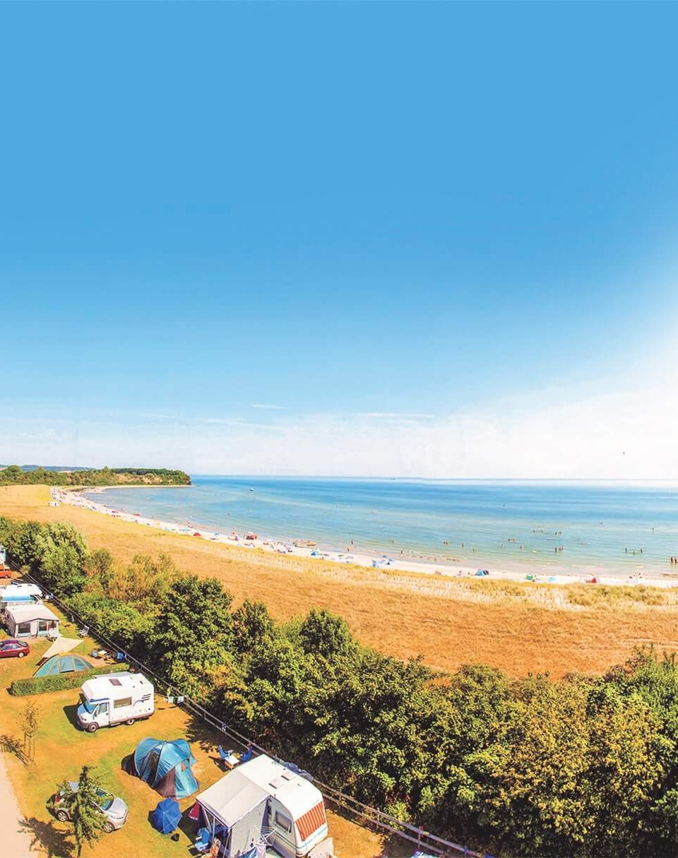Der Campingplatz „Dat Stranddörp auf Rügen // © Dat Stranddörp Der Campingplatz „Dat Stranddörp auf Rügen // © Dat Stranddörp