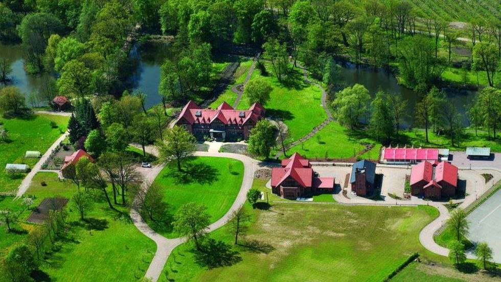 Luftaufnhame Mecklenburger Obstbrand Gut Schwechow, © TV MS / A. Vones