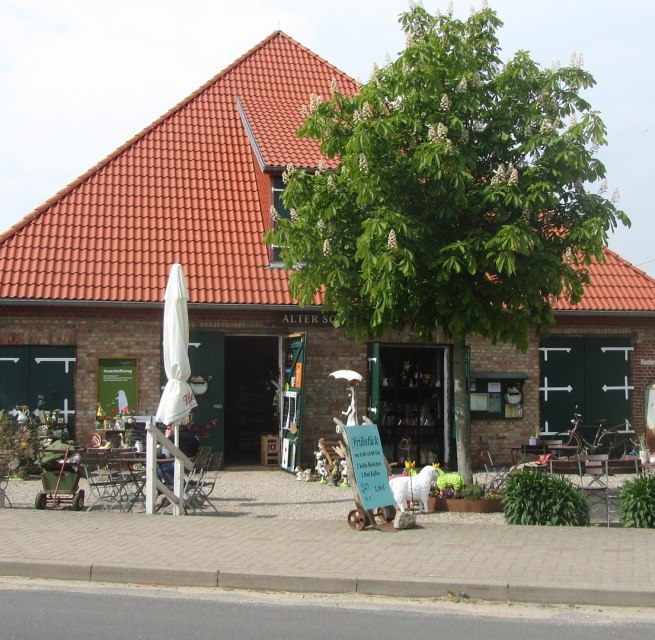 Au&szlig;enansicht Alter Schafstall in Basedow - Cafe mit kleiner Ausstellung // &copy; G. Marin-Ziegler