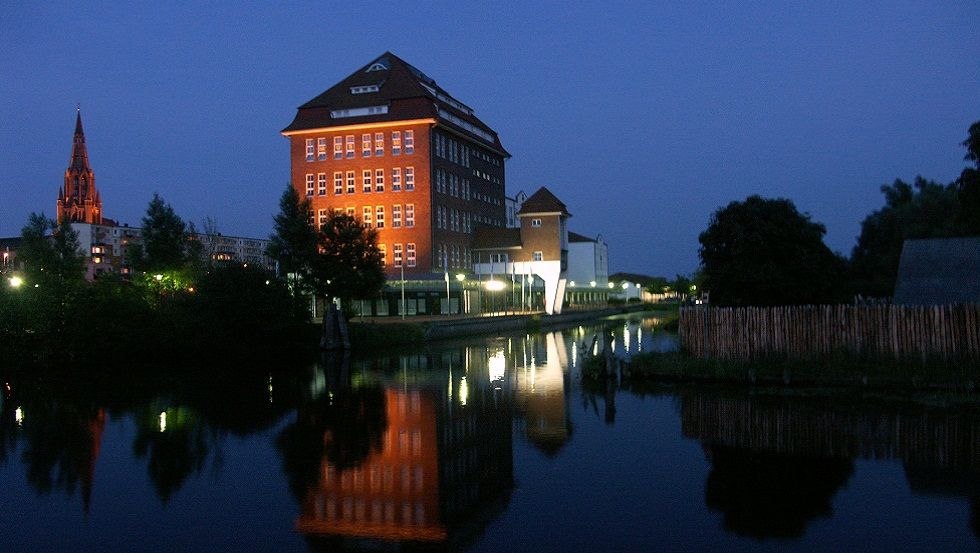 Im Lichterglanz der D&auml;mmerung: in der wasserreichen Stadt Demmin vereinigen sich die Fl&uuml;sse Peene, Tollense und Trebel // &copy; Tourismusverband Mecklenburgische Schweiz e.V.