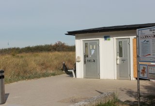 Barrierefreier Strandaufgang 18 inkl. Toilettenanlage in Warnemünde // © TZRW Barrierefreier Strandaufgang 18 inkl. Toilettenanlage in Warnemünde // © TZRW