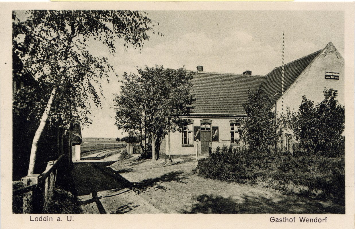 Wanderung durch die Geschichte Loddins mit Herrn Altmann, &copy; 1 (34).JPG