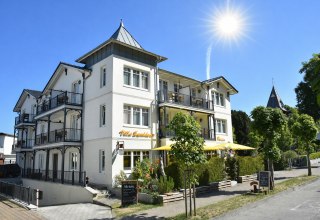 Pension Sanddorn & Caf&eacute; Carlsson // &copy; Pension Sanddorn