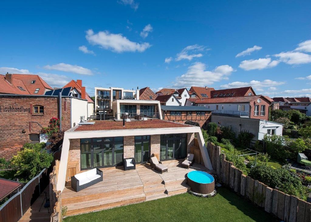 Ringelnatz-Hotel vom Malchower See aus, © Ringelnatz-Inselhotel Malchow