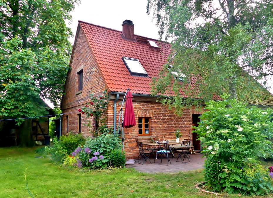 Ferienhaus vom Garten gesehen, © Christoph Seeger