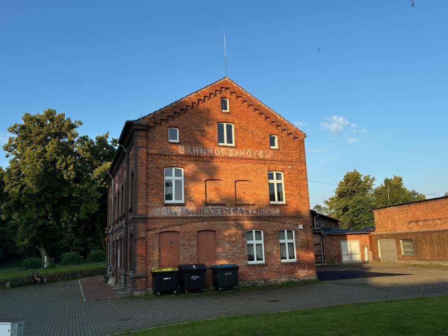 Hotel am Bahnhof, © Kurverwaltung Plau am See Hotel am Bahnhof, © Kurverwaltung Plau am See