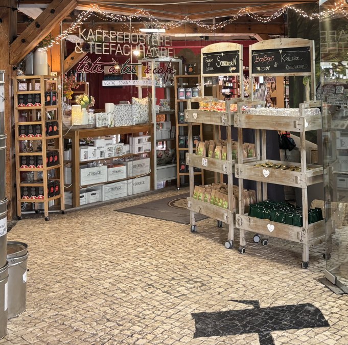 Blick auf Café 2, © Waren (Müritz)-Information