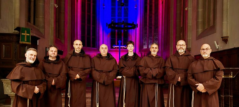 © MAGIC GREGORIAN NIGHT © MAGIC GREGORIAN NIGHT