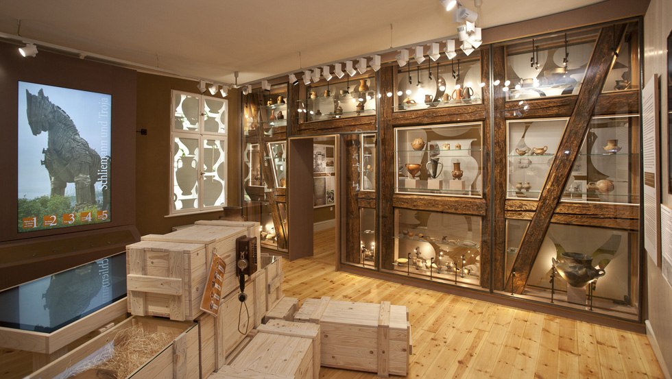 Dauerausstellung im Heinrich-Schliemann-Museum, © Heinrich-Schliemann-Museum Ankershagen Dauerausstellung im Heinrich-Schliemann-Museum, © Heinrich-Schliemann-Museum Ankershagen