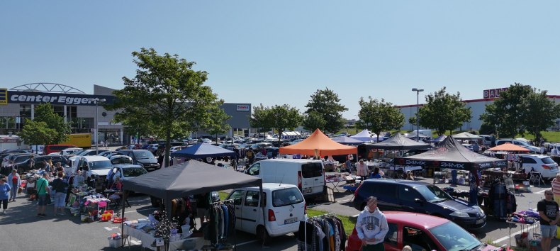 Flohmarkt, &copy; Hoffmeister