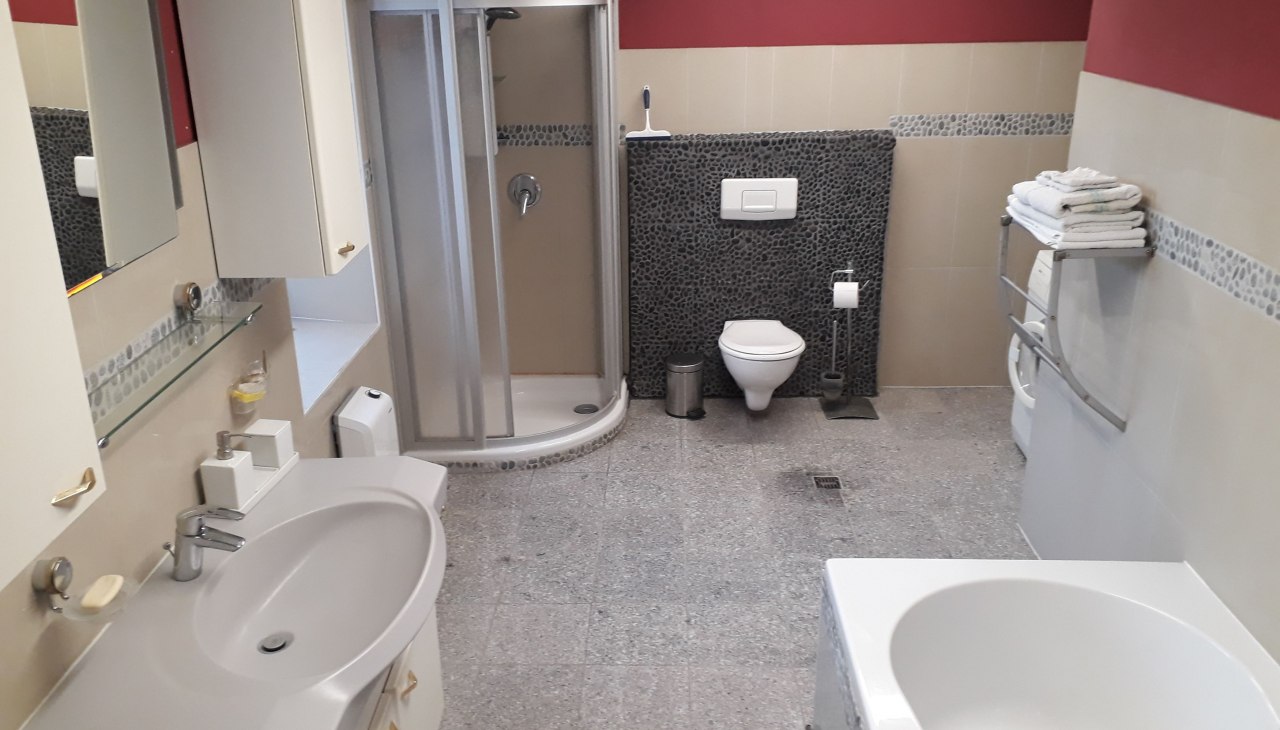 Bad der Ferienwohnung, © Gutshaus Alt Krassow Bad der Ferienwohnung, © Gutshaus Alt Krassow