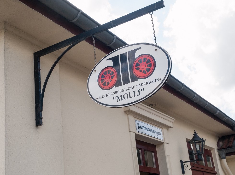 Molli Logo-Schild, © Frank Burger