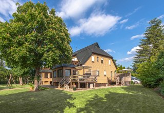 Fr&uuml;hst&uuml;cks-/ Getr&auml;nke- und Br&ouml;tchenservice, &copy; Landhaus R&uuml;geband