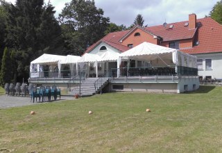 Herrenhaus Friedrichshof - Sonnenterrasse // © Herrenhaus Friedrichshof Herrenhaus Friedrichshof - Sonnenterrasse // © Herrenhaus Friedrichshof