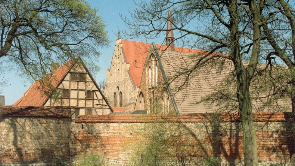 Muurfaciliteiten in het klooster van het Heilige Kruis // © Irma Schmidt Muurfaciliteiten in het klooster van het Heilige Kruis // © Irma Schmidt