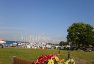 Ausblick auf den Hafen von Barh&ouml;ft // &copy; Caroline Bahrdt