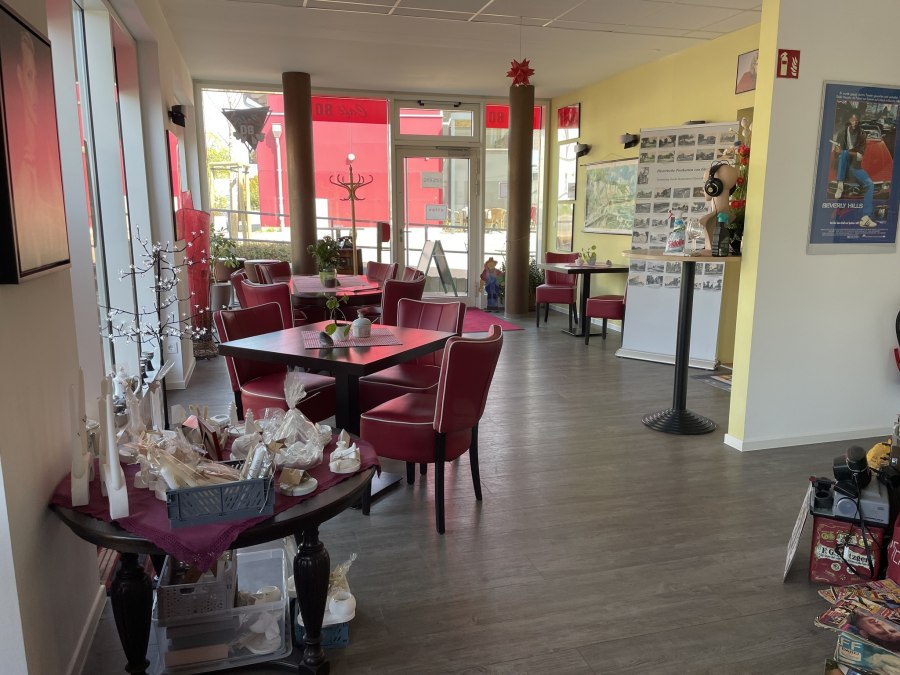 Caf&eacute; 80, &copy; TMV/A. Wilken