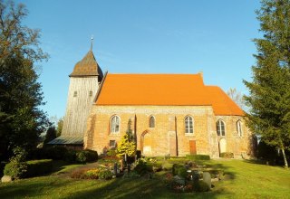 St. Laurentius-kirken (evangelisk) i Zudar // &copy; Tourismuszentrale R&uuml;gen