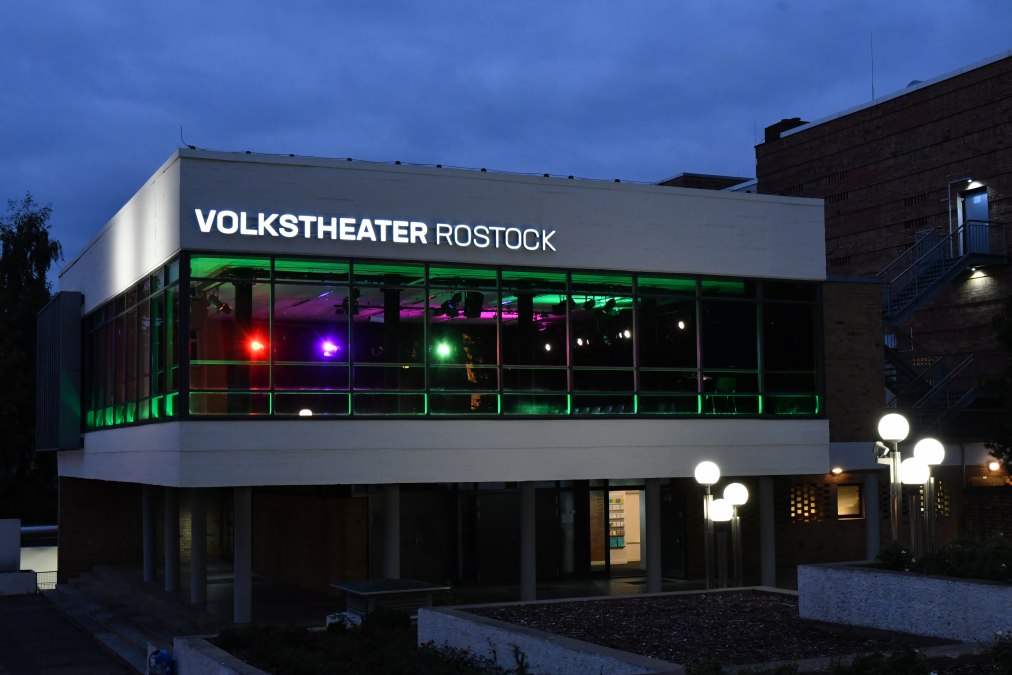 Volkstheater Rostock, &copy; Volkstheater Rostock/Dorit G&auml;tjen
