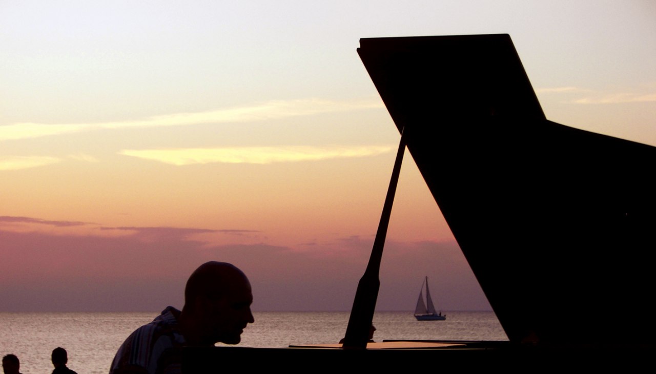 SUNSET PIANO CONCERT, &copy; Gerlach-Sunset-1B.jpg