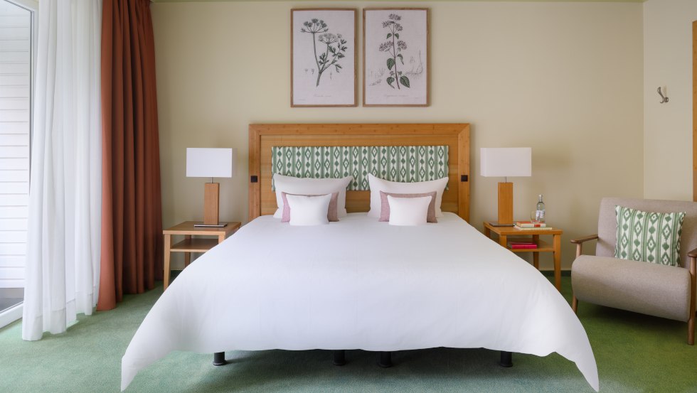 Doppelzimmer Superior zur Seeseite // &copy; IFA by Lopesan Hotels