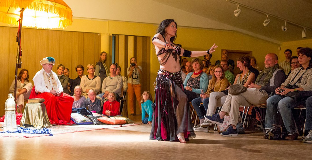 14. Lange Nacht der Kunst in der Strandhalle Ahrenshoop, © Kurverwaltung Ahrenshoop · Foto voigt&kranz UG, Prerow