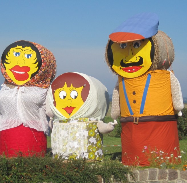 &copy; Erntepuppen.jpg