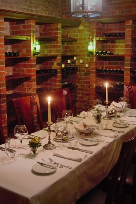 Historisches Dinner im Weinkeller im SEETELHOTEL Ahlbecker Hof, © SEETELHOTELS Historisches Dinner im Weinkeller im SEETELHOTEL Ahlbecker Hof, © SEETELHOTELS