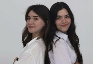 &copy; &copy; sarkevsarkev_photostudio