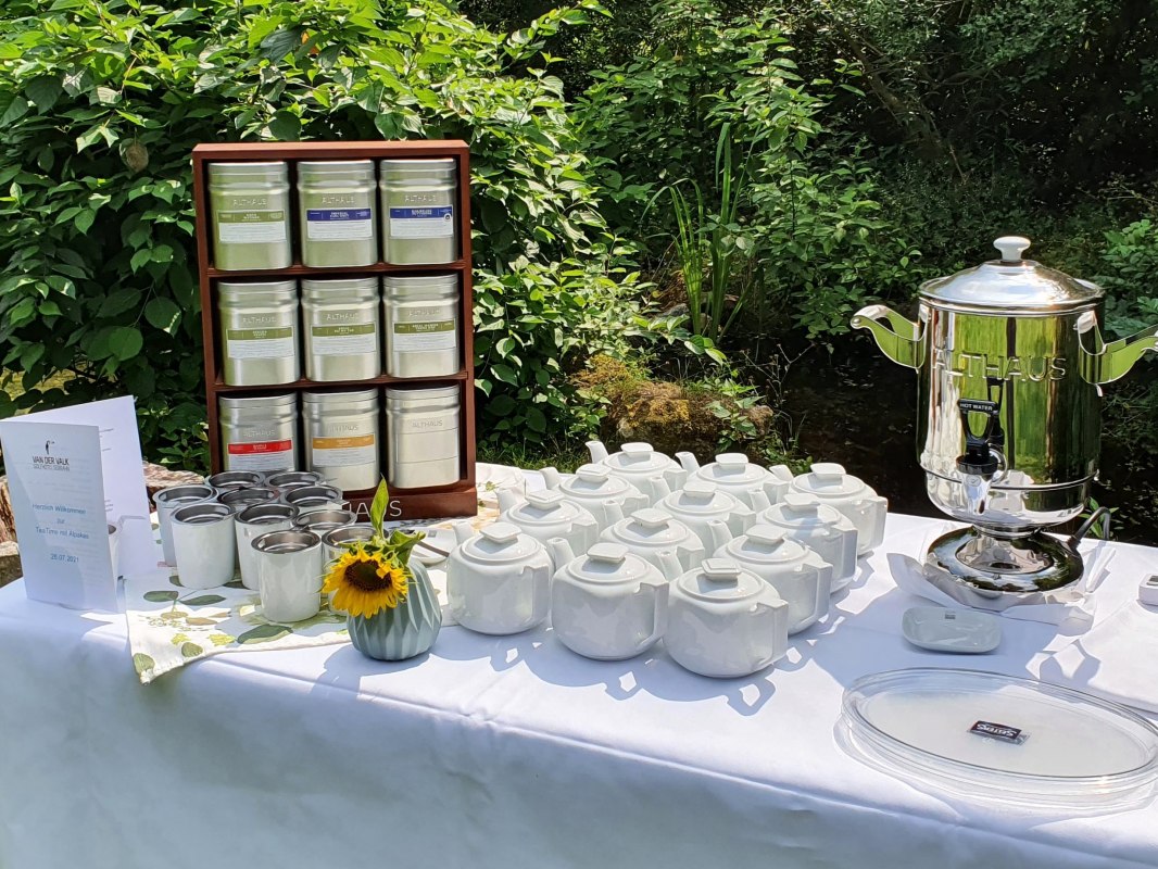 Englische Teatime 2026 // &copy; Van der Valk Golfhotel Serrahn