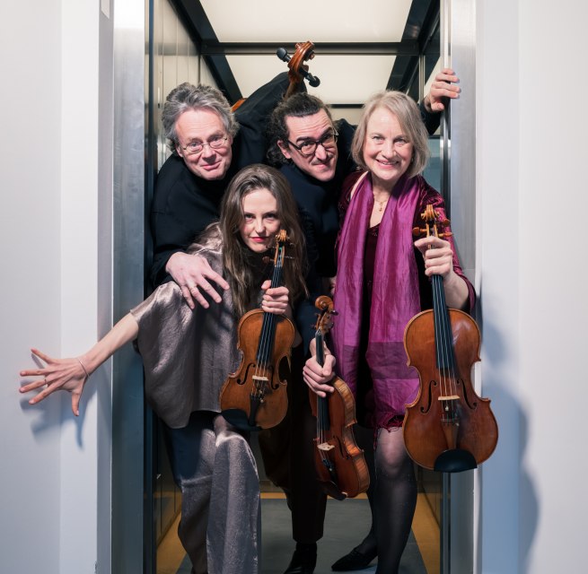 &copy; Ren&eacute; L&ouml;ffler