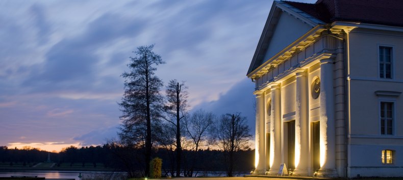 Schosstheater Rheinsberg am Abend (c) Michael Haddenhorst, © Schosstheater Rheinsberg am Abend (c) Michael Haddenhorst Schosstheater Rheinsberg am Abend (c) Michael Haddenhorst, © Schosstheater Rheinsberg am Abend (c) Michael Haddenhorst