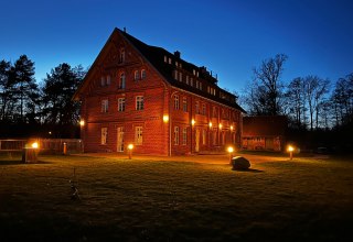 Au&szlig;enansicht - Blick vom gro&szlig;z&uuml;gen Garten // &copy; Benita R&ouml;hl