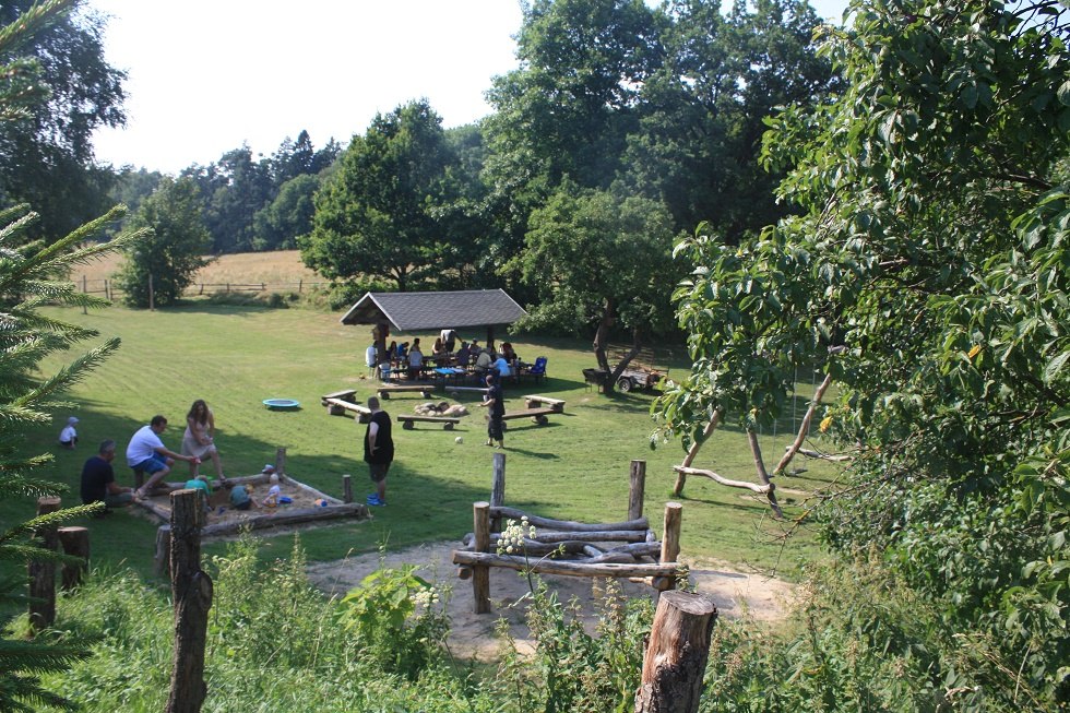 Besammen sein, Spielen und einfach den Urlaub genießen stehen bei uns im Vordergrund. // © Waldhof Bruchmühle Besammen sein, Spielen und einfach den Urlaub genießen stehen bei uns im Vordergrund. // © Waldhof Bruchmühle