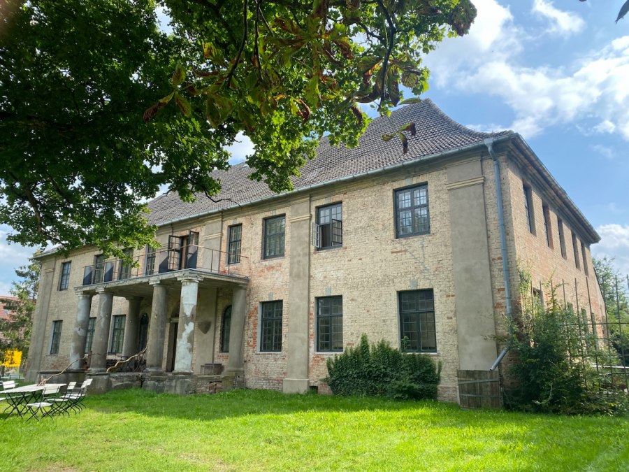 Au&szlig;enansicht HerenHaus D&ouml;litz, &copy; RvdStarre