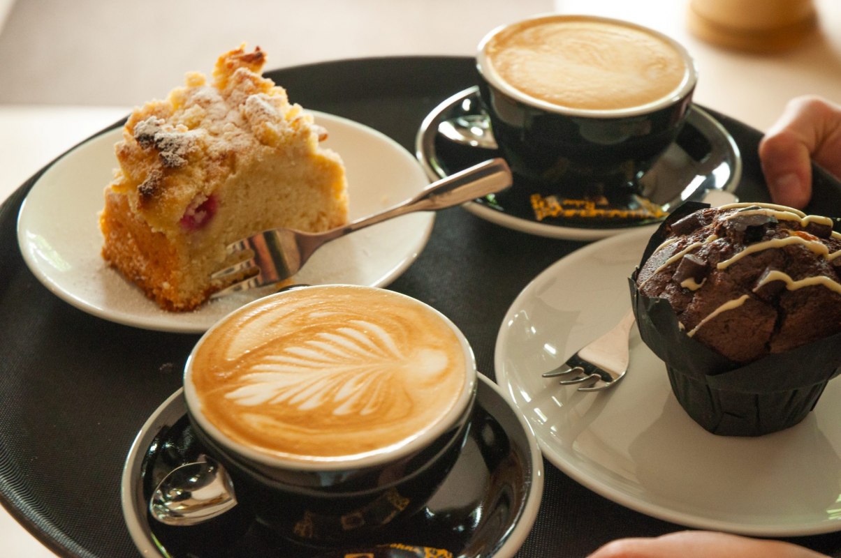 Kaffee Crema, Cappuccino, Americano, Dirty Chai und vieles mehr // © BODDENGOLD Kaffee Crema, Cappuccino, Americano, Dirty Chai und vieles mehr // © BODDENGOLD