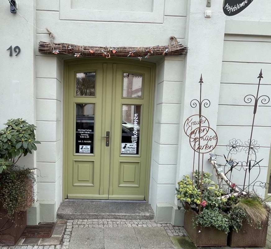 &copy; M&ouml;nnich, Sarah