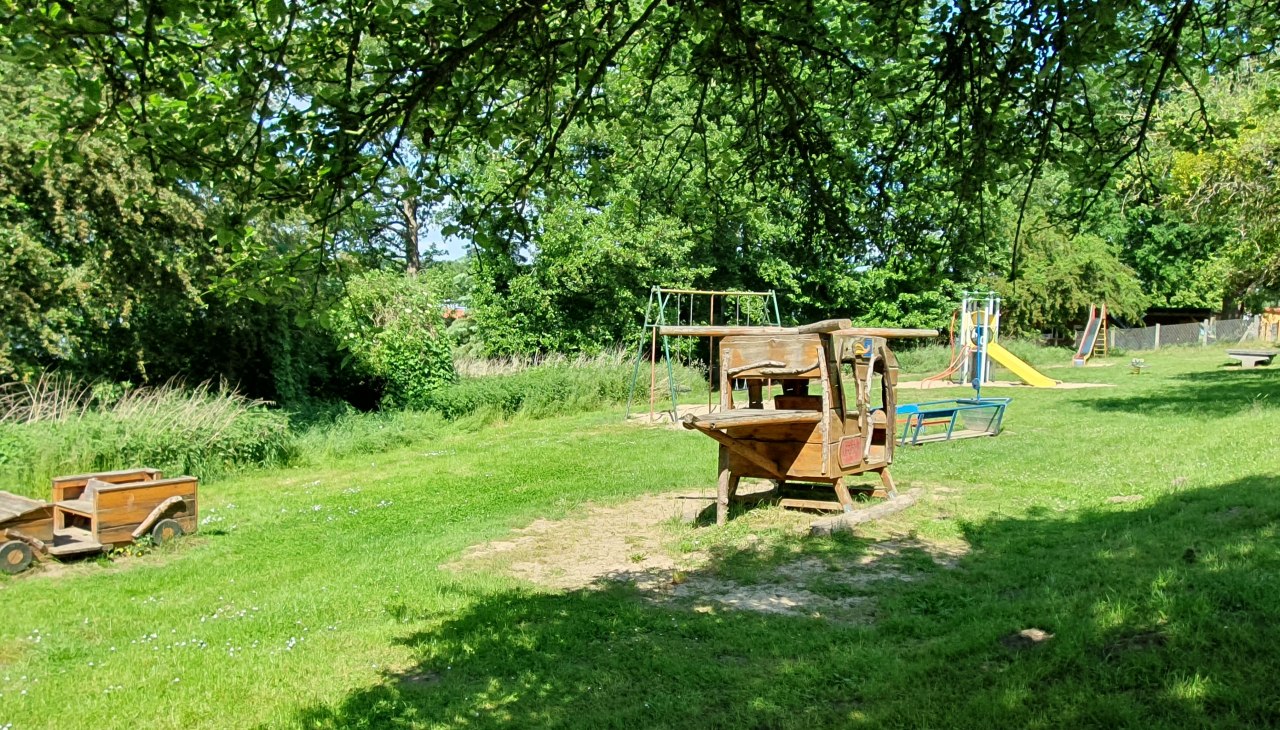 Spielplatz Strand, &copy; Amt Mecklenburgische Kleinseenplatte