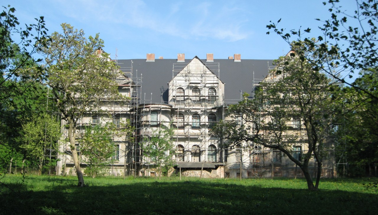 Schloss Lüssow inmitten der Natur, © Tourismusverband Vorpommern e.V. Schloss Lüssow inmitten der Natur, © Tourismusverband Vorpommern e.V.