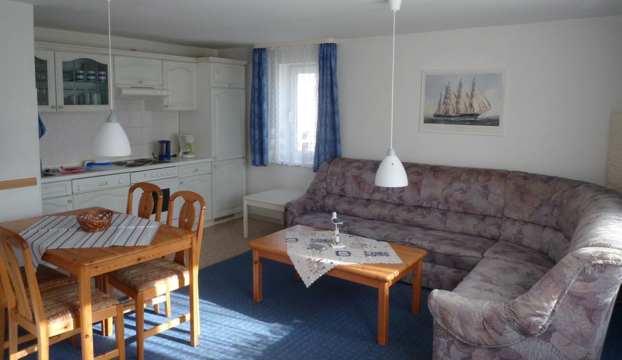 Wohn- und Esszimmer Jagdweg 24, &copy; Ferienbungalow Jagdweg 24