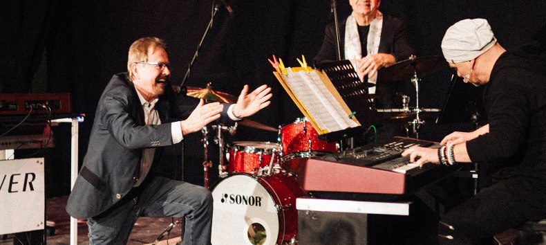 &copy; Maurice Renois