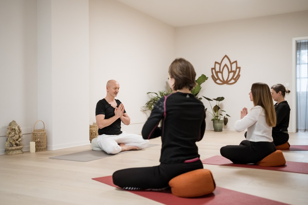 YOGAmar_Fastenreise_R&uuml;gen_Yoga, &copy; Josy Schreier Fotografie