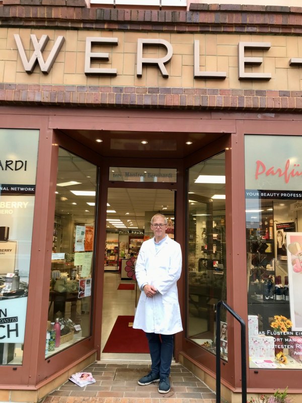 &copy; Manja Bernhardi