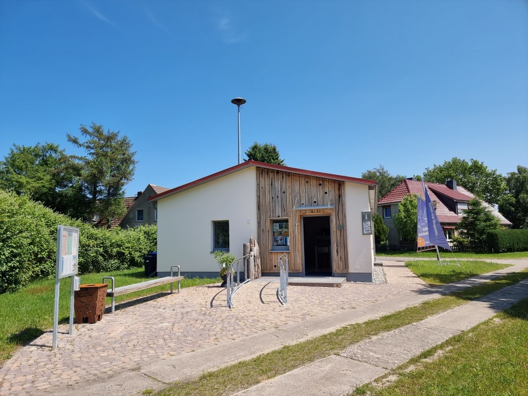 Tourist Info & Sommergalerie Bresewitz // &copy; DNA